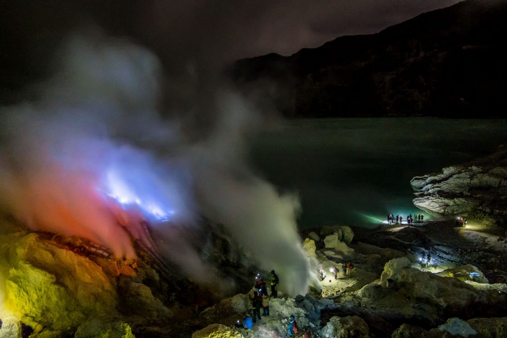 Ijen Blue flames - Indonesia 10 days travel itinerary